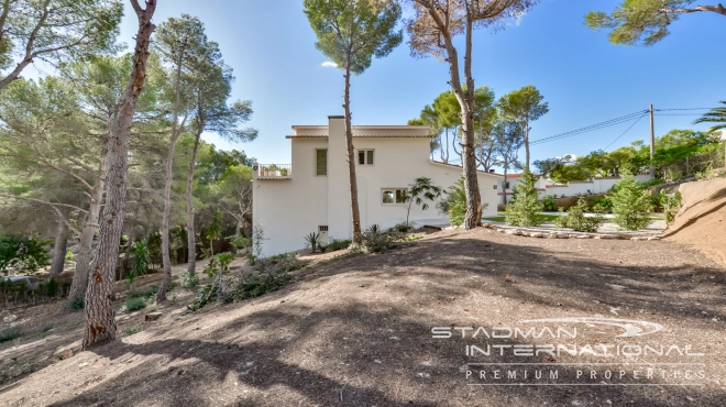 Renovated Mediterranean Villa Near the Altea Golf Club