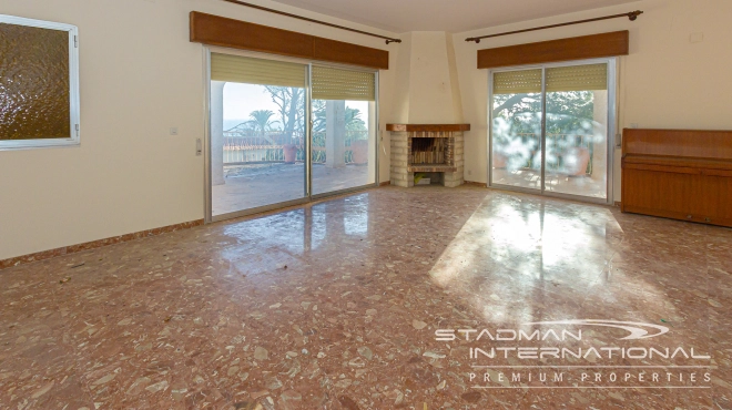 Renovatieproject met Zeezicht op een Toplocatie in Altea La Vella