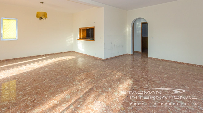 Renovatieproject met Zeezicht op een Toplocatie in Altea La Vella