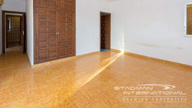 Renovatieproject met Zeezicht op een Toplocatie in Altea La Vella