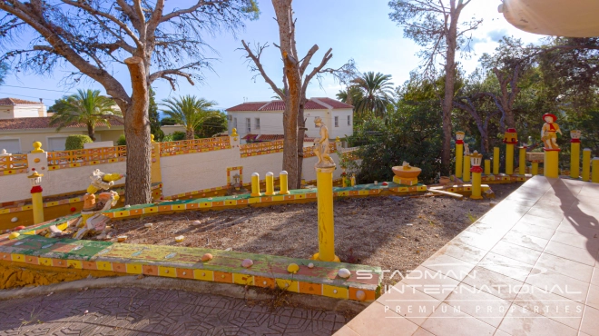 Renovatieproject met Zeezicht op een Toplocatie in Altea La Vella