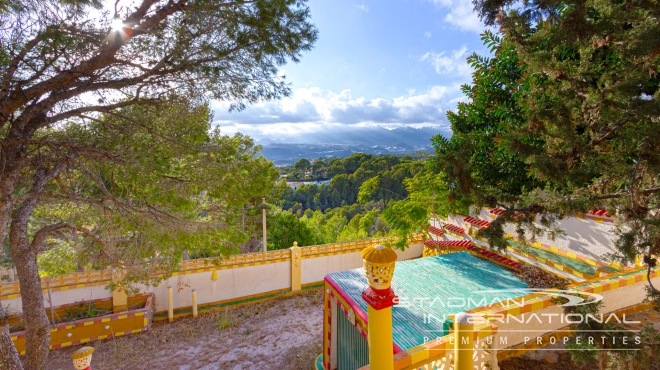 Renovatieproject met Zeezicht op een Toplocatie in Altea La Vella