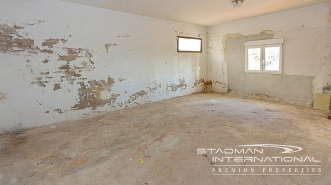 Renovatieproject met Zeezicht op een Toplocatie in Altea La Vella