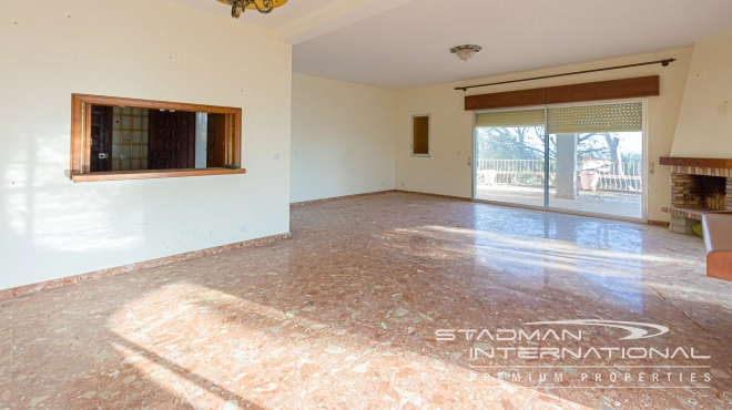 Renovatieproject met Zeezicht op een Toplocatie in Altea La Vella