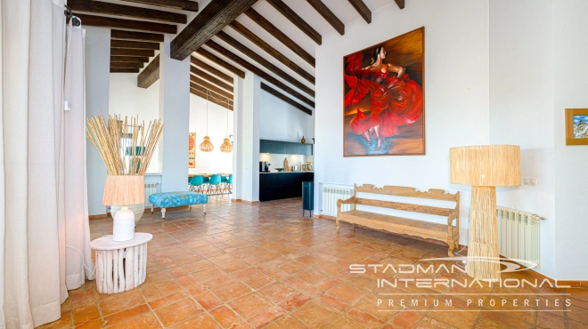 Klassevolle Gelijkvloerse Villa met Prachtig Zeezicht