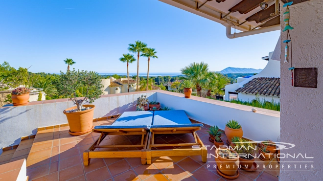 Klassevolle Gelijkvloerse Villa met Prachtig Zeezicht