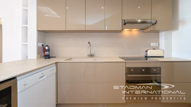 Mooi Appartement met Zeezicht en Ruim Terras aan het Strand