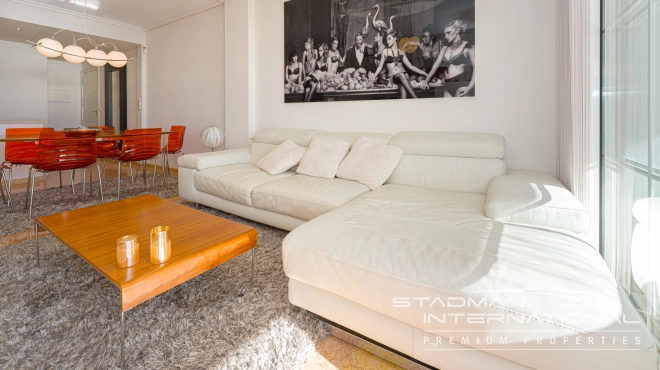 Mooi Appartement met Zeezicht en Ruim Terras aan het Strand