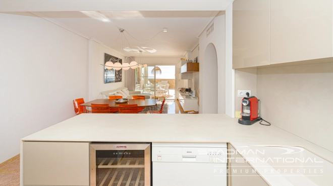 Mooi Appartement met Zeezicht en Ruim Terras aan het Strand