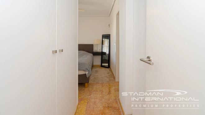 Mooi Appartement met Zeezicht en Ruim Terras aan het Strand