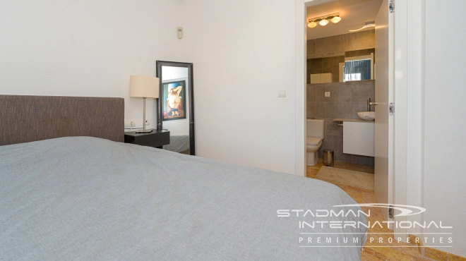 Mooi Appartement met Zeezicht en Ruim Terras aan het Strand