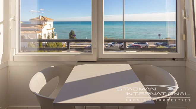 Mooi Appartement met Zeezicht aan het Strand in La Olla