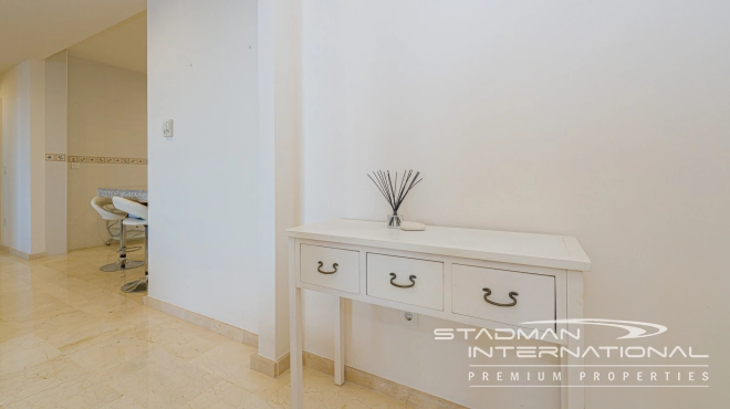 Ruim Luxe Appartement met Panoramisch Zeezicht in Altea Hills