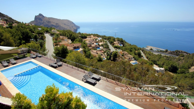 Ruim Luxe Appartement met Panoramisch Zeezicht in Altea Hills