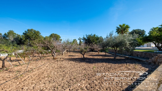 Exclusieve Villa op een Privé Landgoed van 6.000 m² in  Albir