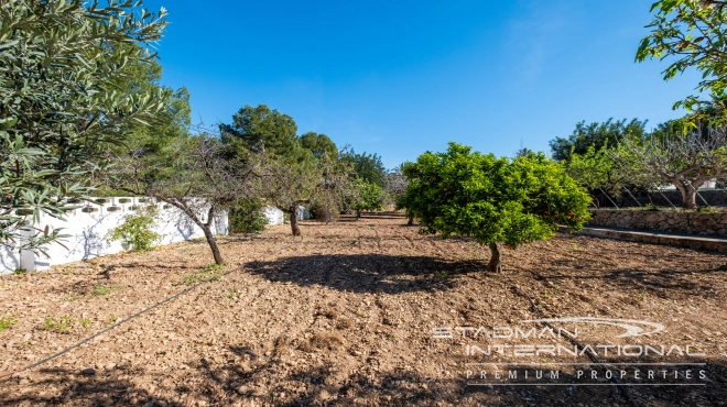 Exclusieve Villa op een Privé Landgoed van 6.000 m² in  Albir