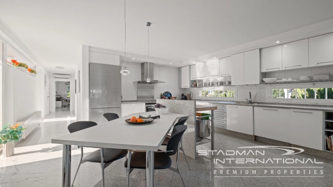 Exclusieve Villa op een Privé Landgoed van 6.000 m² in  Albir