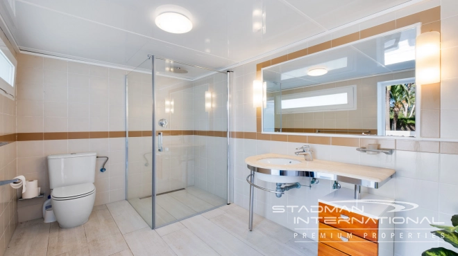 Exclusieve Villa op een Privé Landgoed van 6.000 m² in  Albir