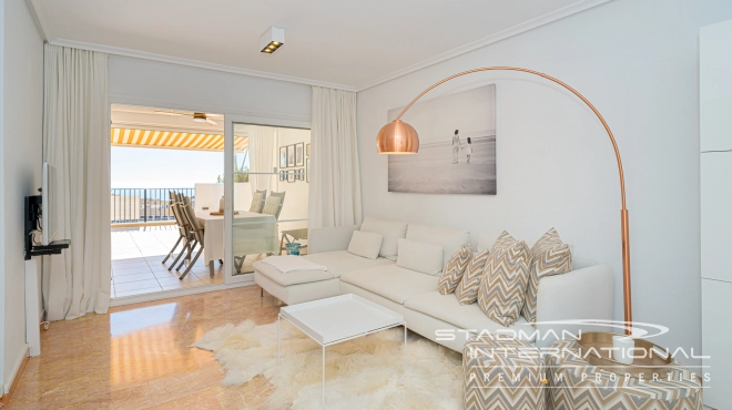 Appartement aan het Strand met Groot Terras en Zeezicht