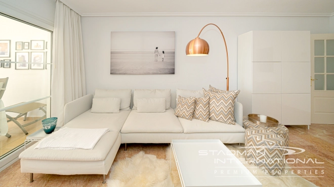 Appartement aan het Strand met Groot Terras en Zeezicht