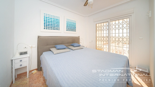 Appartement aan het Strand met Groot Terras en Zeezicht