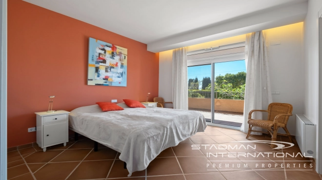 Grote Gezinswoning met Prachtig Zeezicht op een Toplocatie