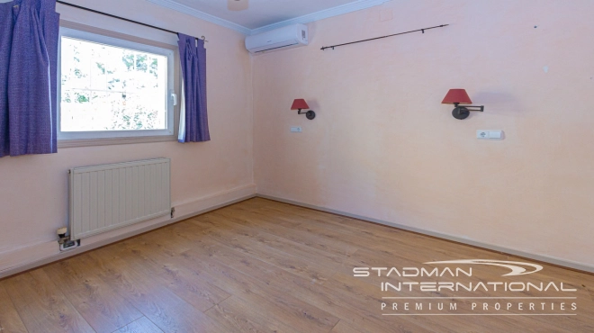 Elegante Mediterrane Villa met Panoramisch Zeezicht in Altea