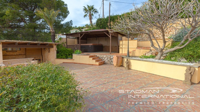 Elegante Mediterrane Villa met Panoramisch Zeezicht in Altea
