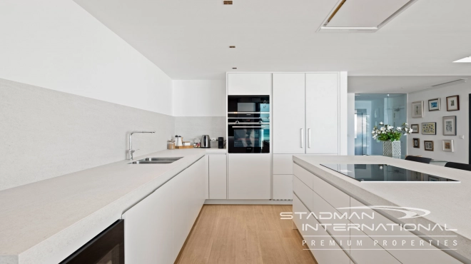 Spectaculair Luxe Appartement aan de Promenade in Altea