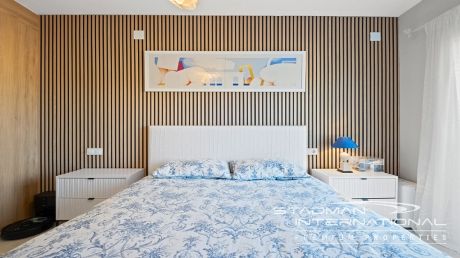 Half-Open Villa met Panoramisch Zeezicht in Altea Hills
