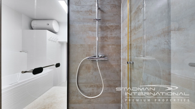 Half-Open Villa met Panoramisch Zeezicht in Altea Hills
