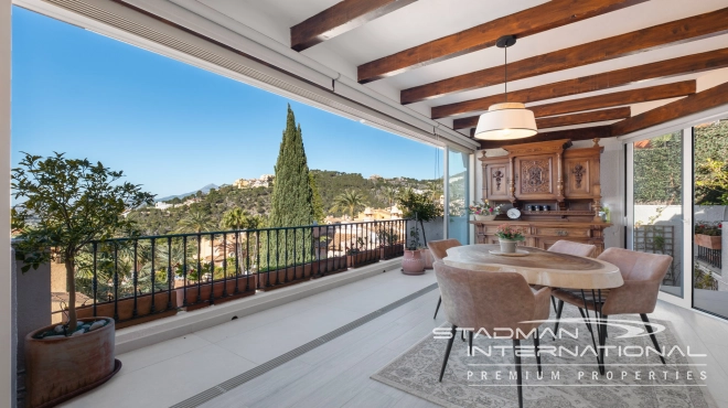 Half-Open Villa met Panoramisch Zeezicht in Altea Hills
