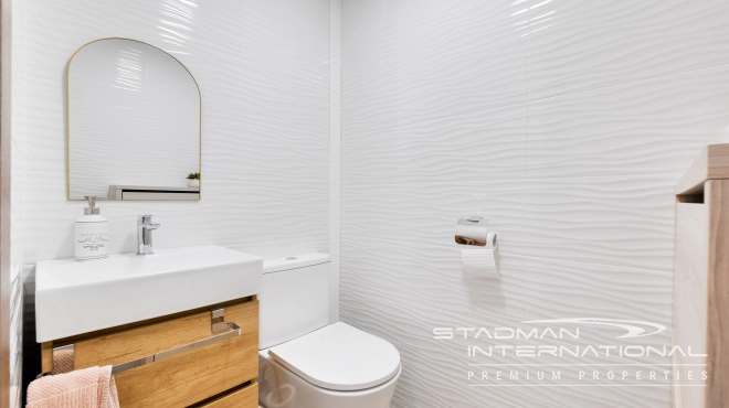 Half-Open Villa met Panoramisch Zeezicht in Altea Hills
