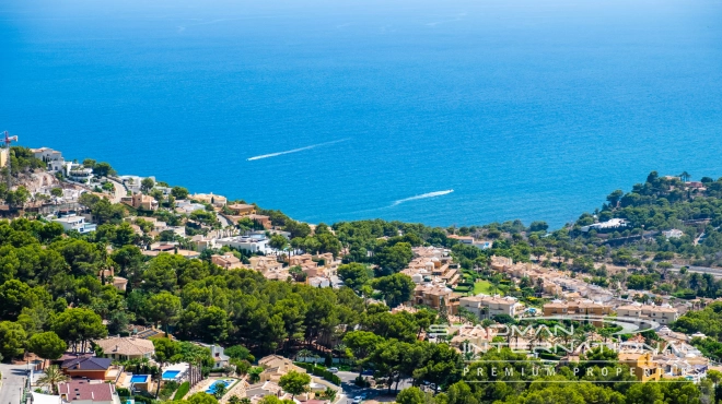 Exklusive Eckwohnung mit Panoramablick auf das Meer