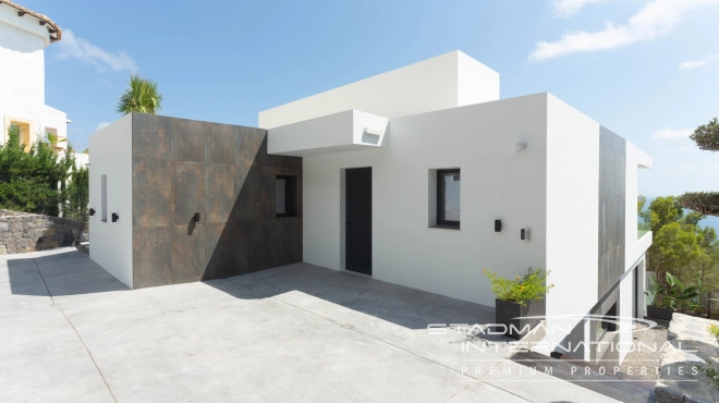 Modern Dream Villa with Seaview in Altea Hills