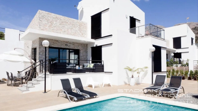 SOLD - Modern Villa with Pool in Polop