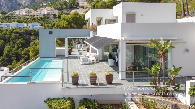 Villa Moderne à Altea Hills avec Vue Imprenable sur Mer