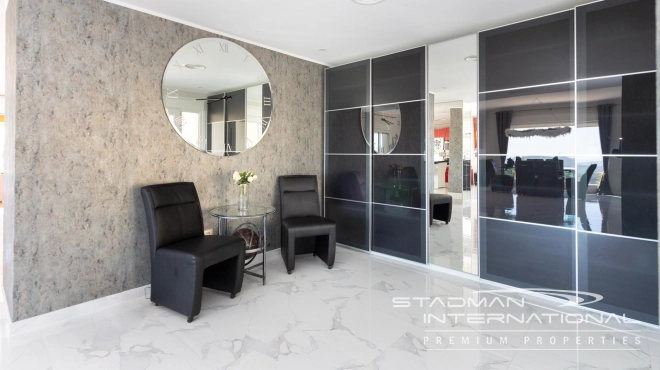 Villa on a Large Domain with Beautiful Views in La Nucia