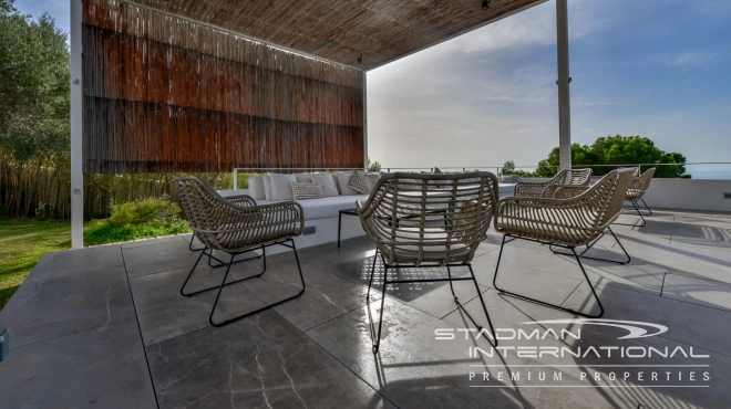 Exceptional Villa with Beautiful Panoramic View and Full Privacy
