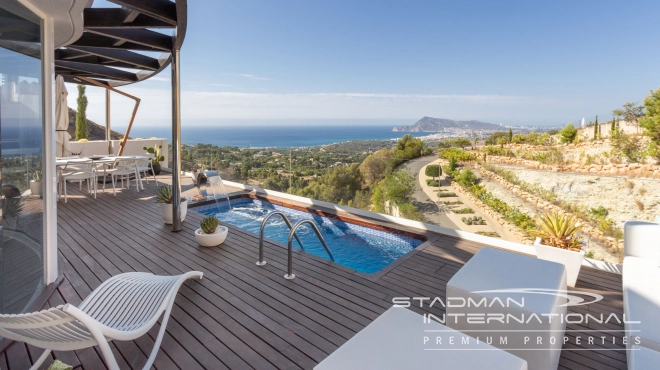 Moderne Villa mit spektakulärem Blick auf die Bucht von Altea