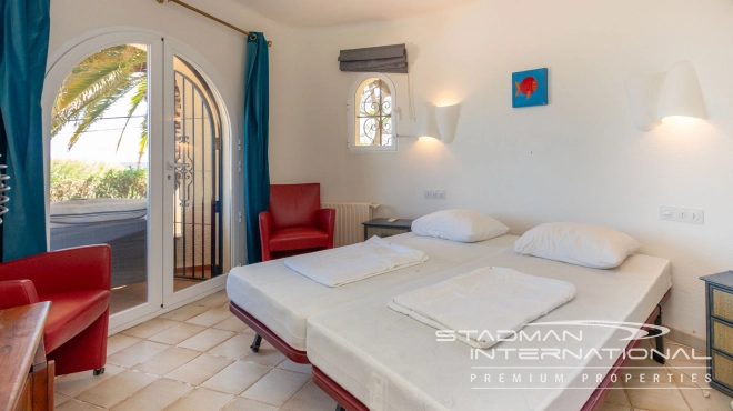 Beautiful Villa on a Large Flat Corner Plot with Sea Views