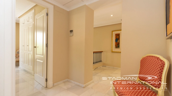 Large Duplex Penthouse with Sea Views in Altea Hills