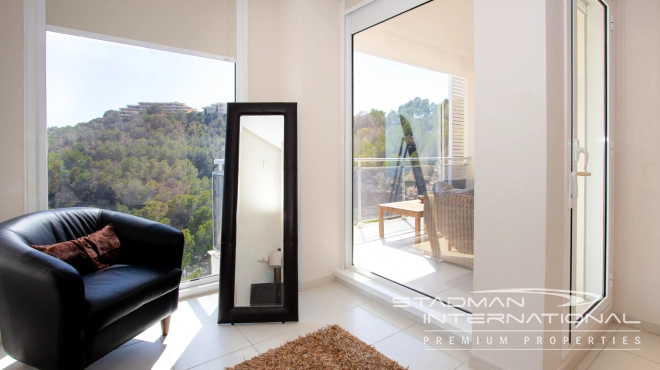 Modern Apartment with Sea Views in Altea Hills