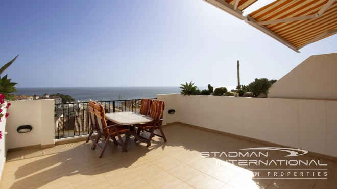 Appartement avec vue mer et terrasse spacieuse près du port de Campomanes