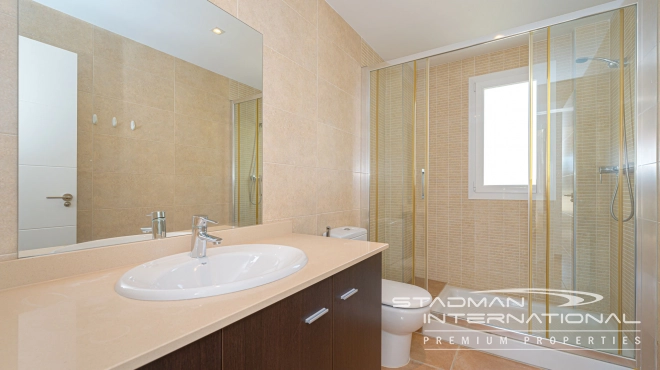 Corner Apartment with Beautiful Sea Views in the Sierra de Altea