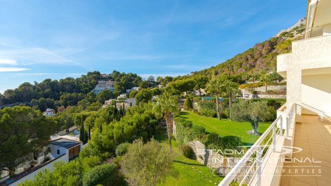 Corner Apartment with Beautiful Sea Views in the Sierra de Altea