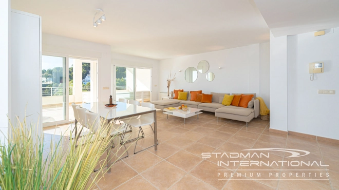 Corner Apartment with Beautiful Sea Views in the Sierra de Altea