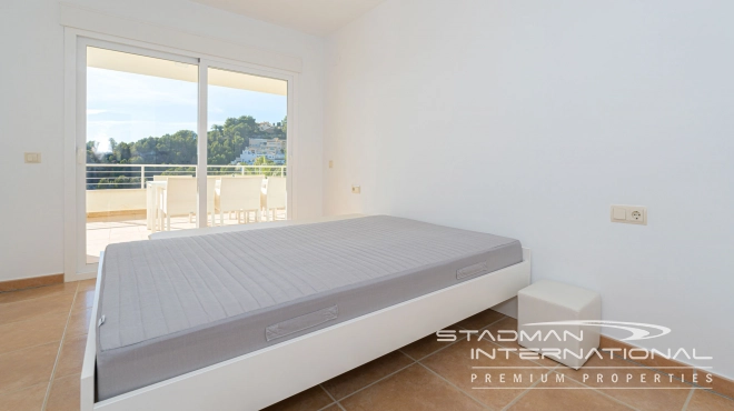 Corner Apartment with Beautiful Sea Views in the Sierra de Altea