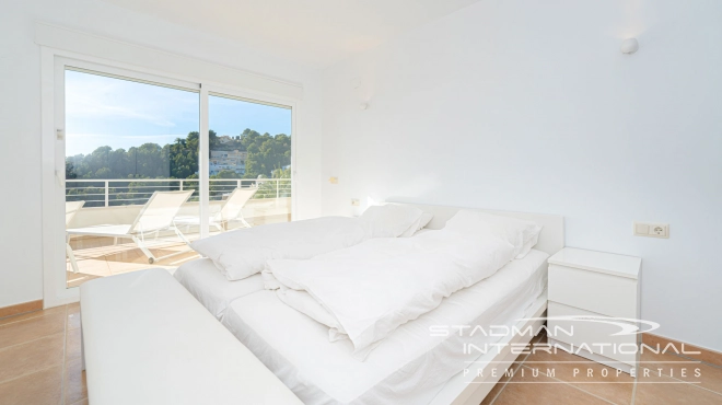 Corner Apartment with Beautiful Sea Views in the Sierra de Altea