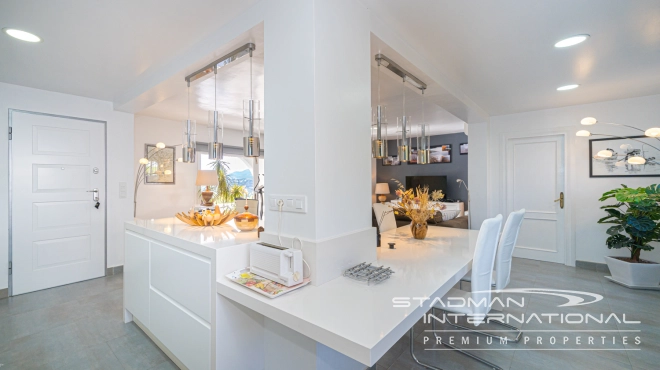 Charmante Villa met Bergzicht op een Centrale Locatie